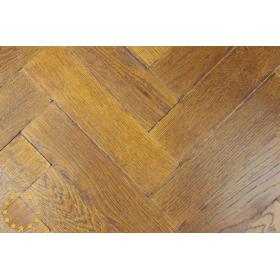 Sample of P126/22 Tumbled Rustic Oak Parquet Flooring Blocks Natural Mahogany Finish, size 22x70x280mm